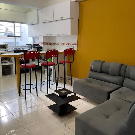 Apartamento Cerca A La Candelaria Y Hospitales Principales De بوغوتا المظهر الخارجي الصورة
